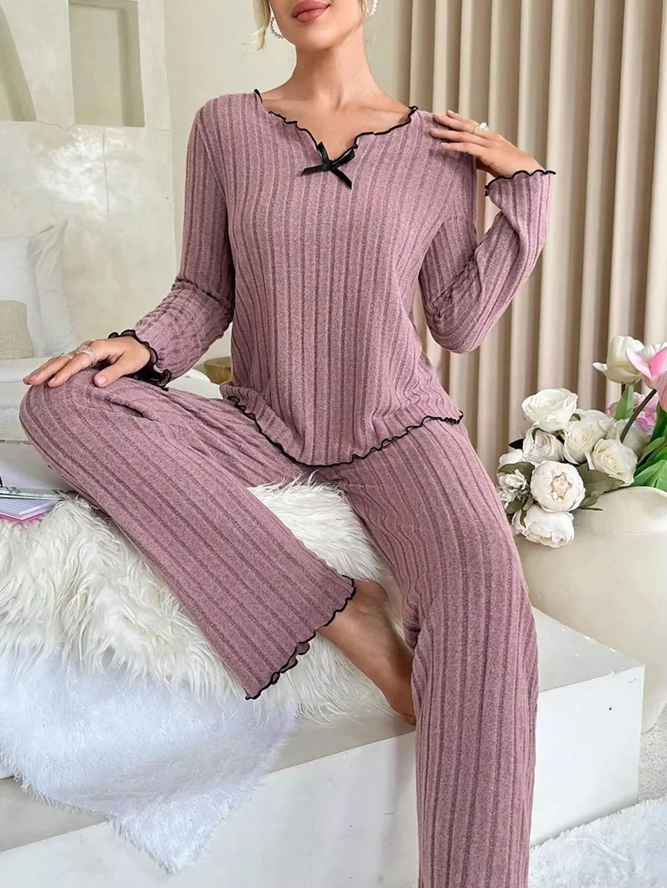 Autumn Winter Warm Sleepwear Women Pajamas Set Long Sleeve Top and Trousers 2 Piece Set Casual Homewear Loungewear