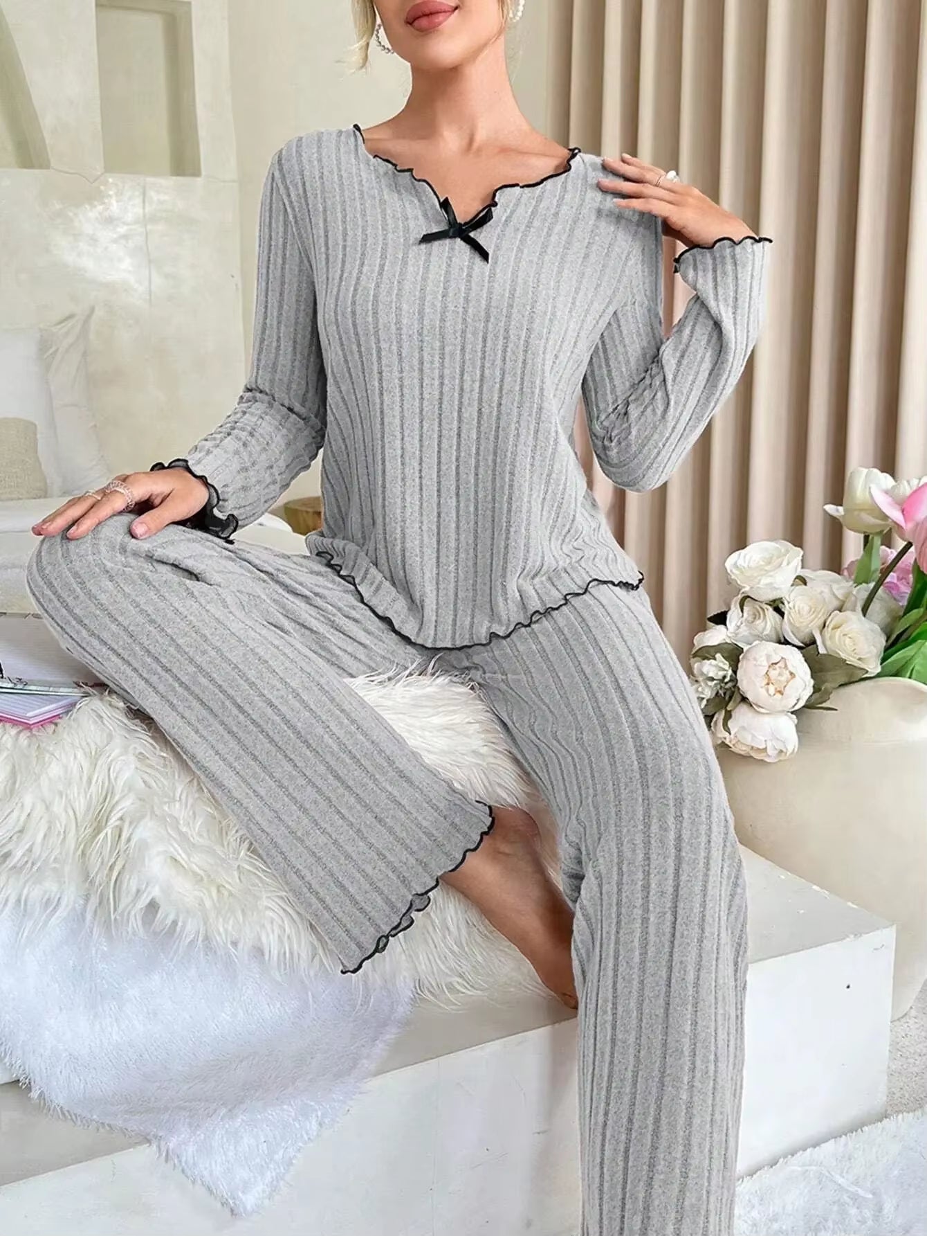 Autumn Winter Warm Sleepwear Women Pajamas Set Long Sleeve Top and Trousers 2 Piece Set Casual Homewear Loungewear